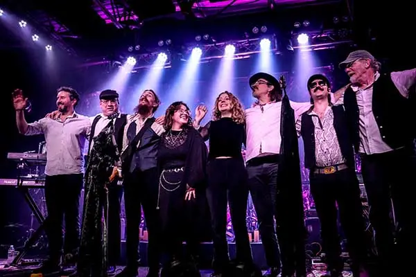 Little Lies: A Tribute to Fleetwood Mac at Putnam Place performance by the band